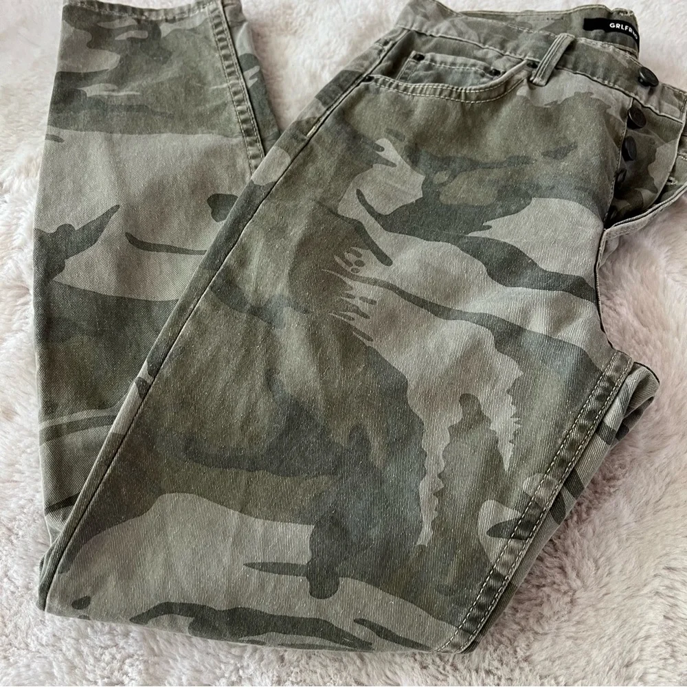 GRLFRND Karolina Camo Crop Pants